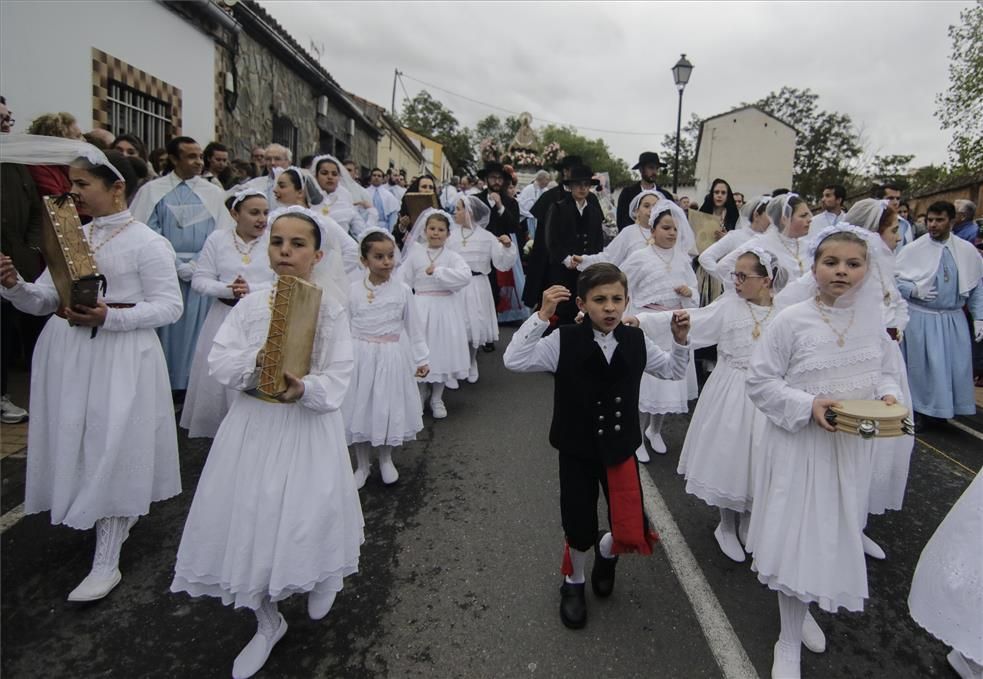 La procesión de Bajada de la Virgen de la Montaña, patrona de Cáceres