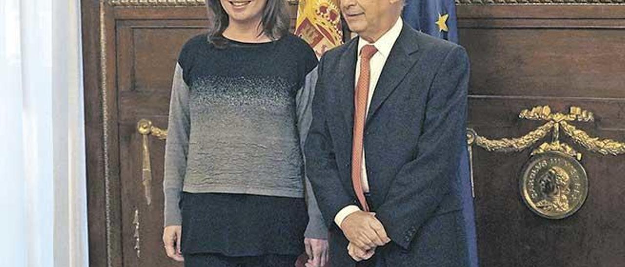 Montoro y Armengol, se sonríen y se despellejan.