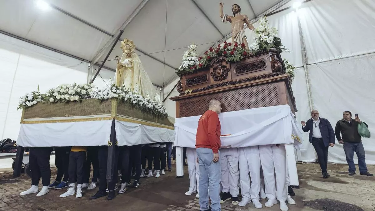 El mal tiempo trunca el tradicional encuentro con Jesús Resucitado en Mérida