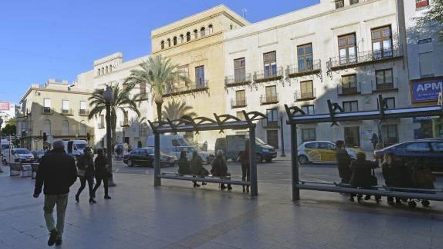 Sede del Ayuntamiento de Elche en la Plaça de Baix.