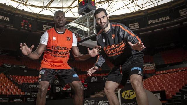 Romain Sato y Fernando San Emeterio tendrán la difícil misión de intentar ´secar´ a Tarence Kinsey.