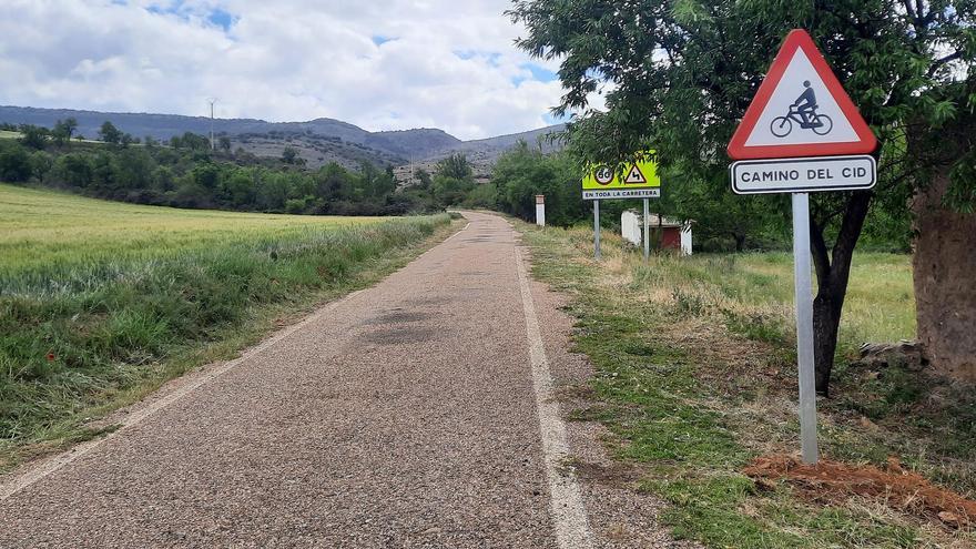 El Camino del Cid suma nuevas señales para ciclistas a su paso por Ontinyent y Xàtiva