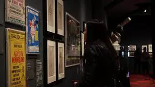 Un universo artístico de 'maravillas' inspiradas a través del espejo de Alicia