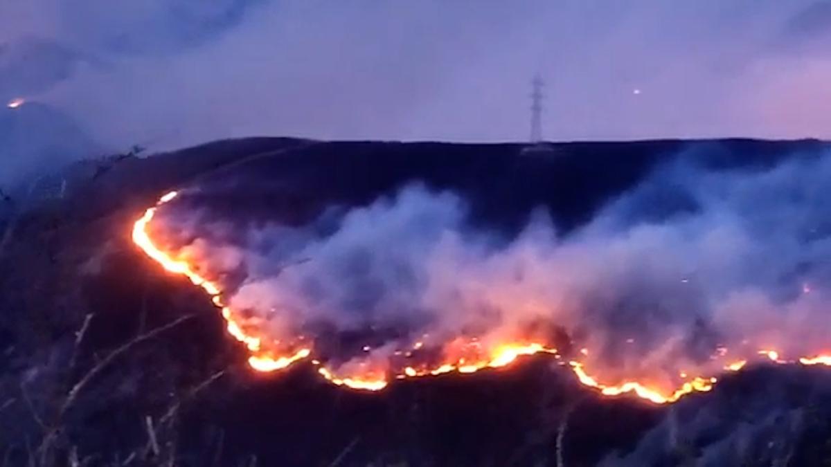 Incendio en Allande