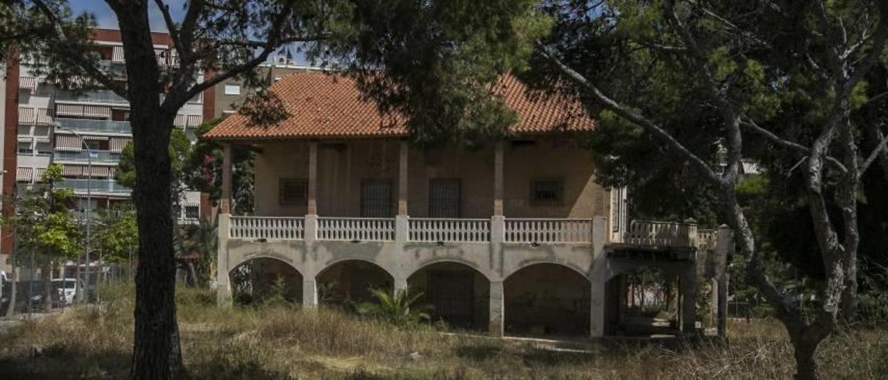 Imagen de la finca Benisaudet, que fue casa de veraneo del escrito alicantino Gabriel Miró.