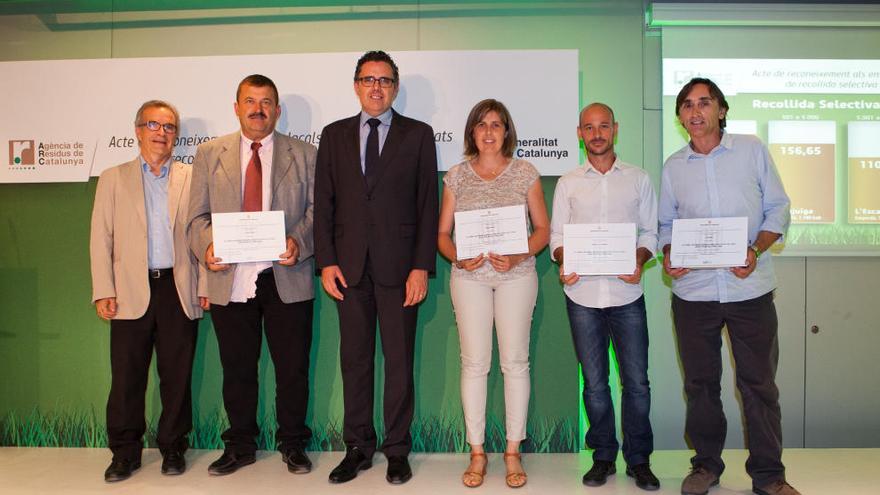 Els representants dels municipis guardonats.