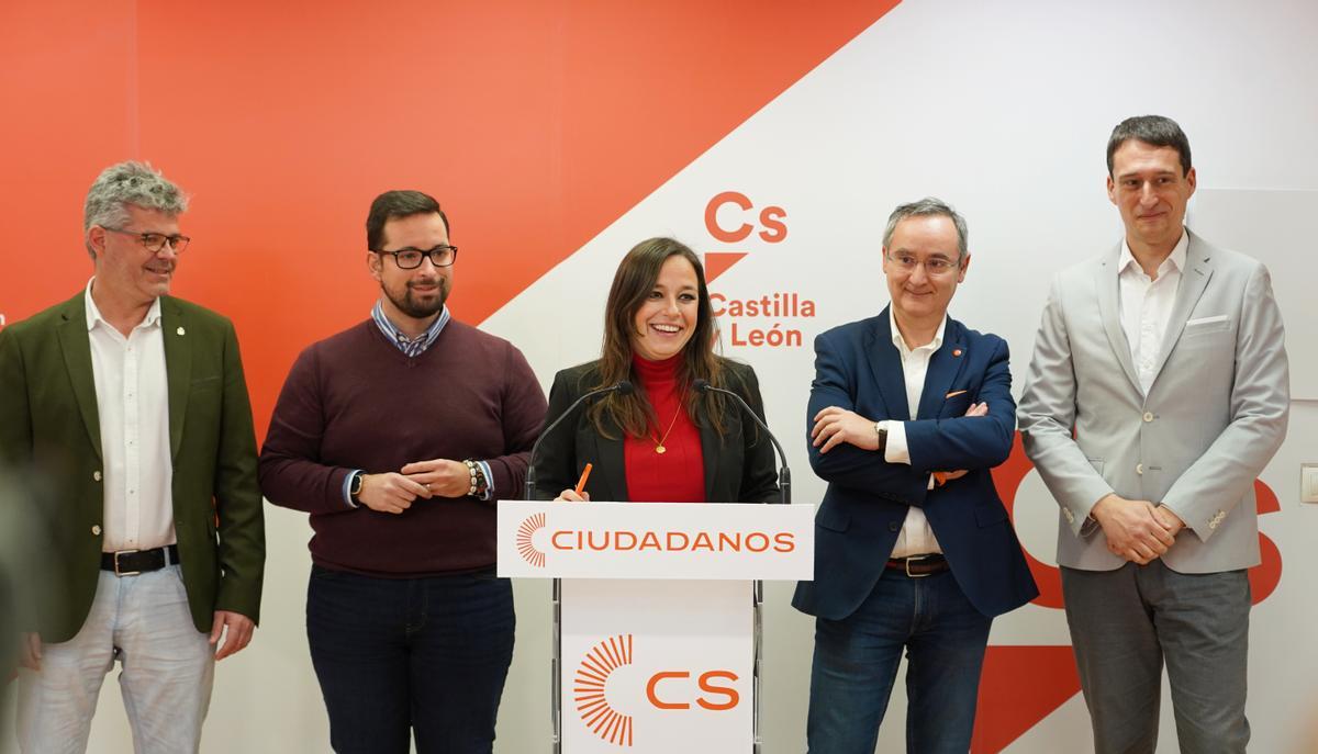 Gemma Villarroel, presidenta de Ciudadanos Castilla y León, presenta la nueva ejecutiva autonómica.