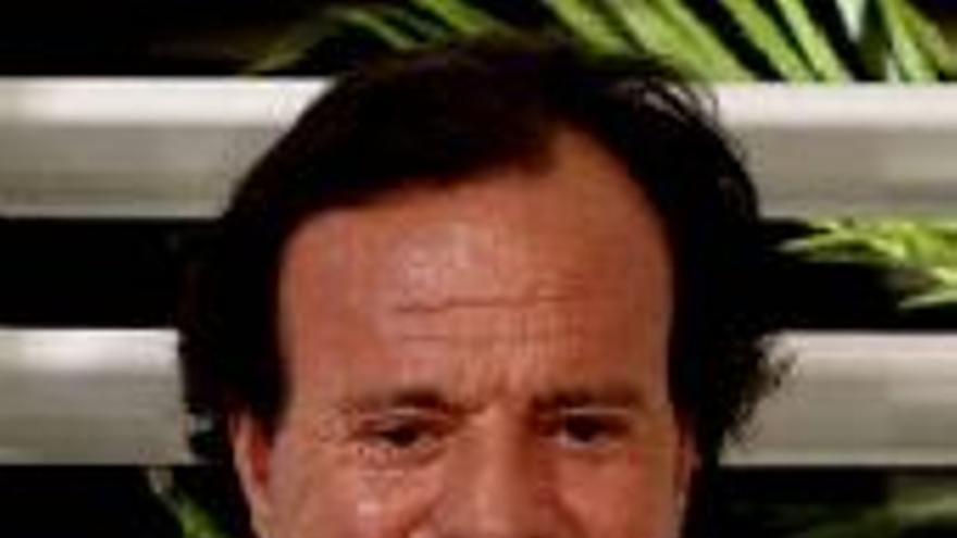 Julio Iglesias