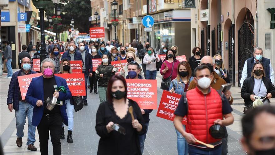 División en la hostelería: Ashotur rechaza que los bares abran el día 16 en Castellón