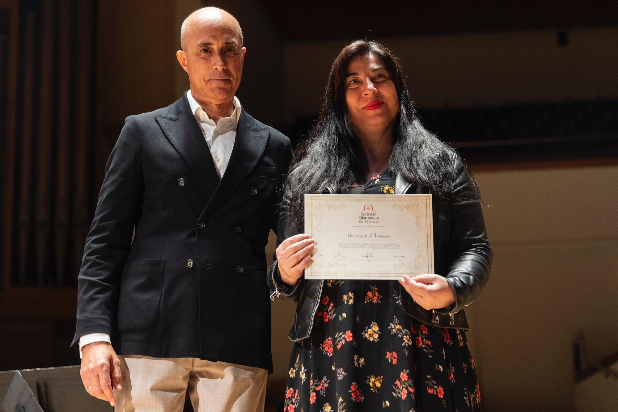 La Sociedad Filarmónica de València premia a Levante-EMV
