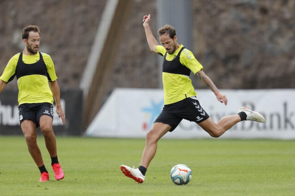 Primer entrenamiento de la UD Las Palmas en su fas