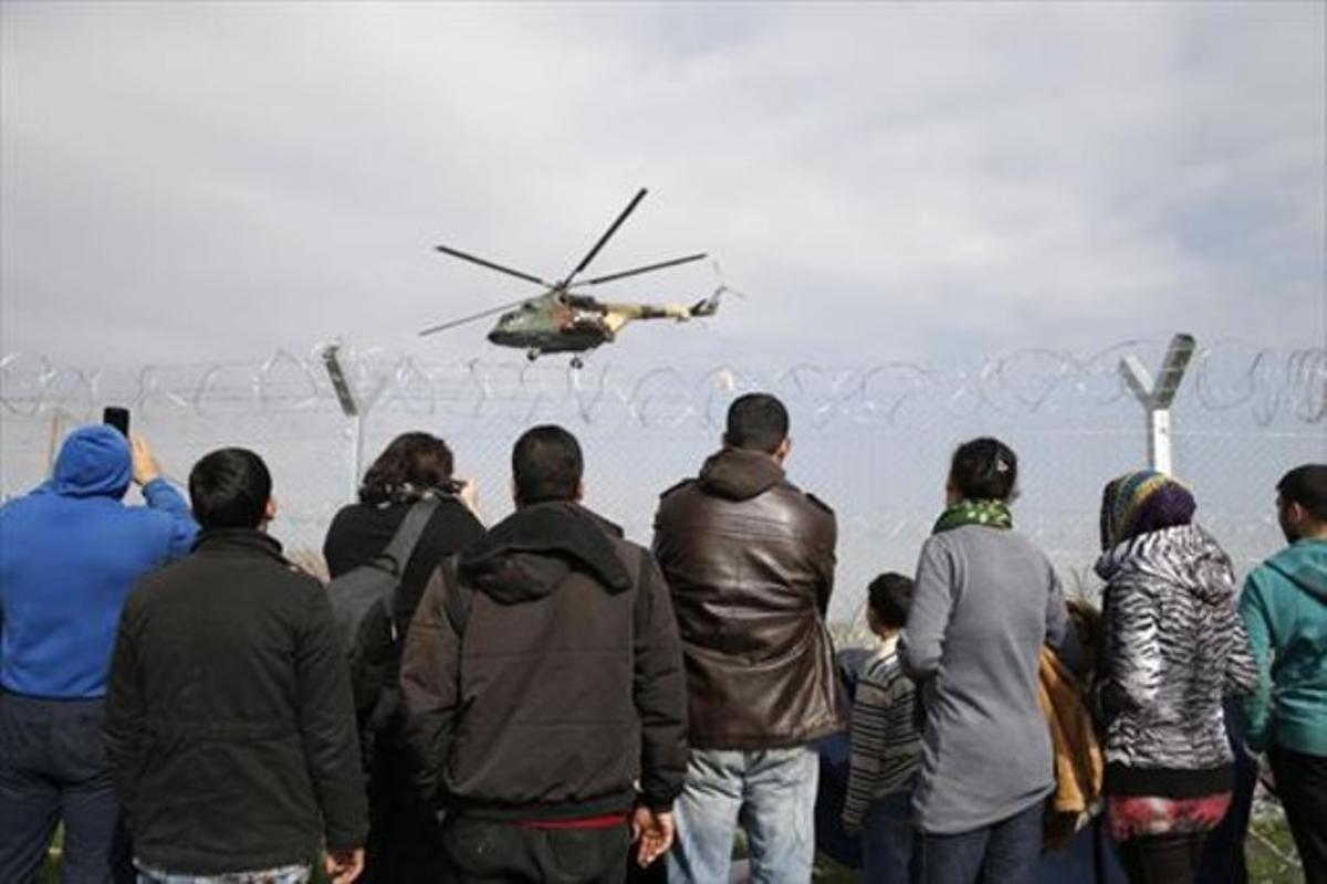 Refugiados en la frontera de Idomeni, entre Macedonia y Grecia.