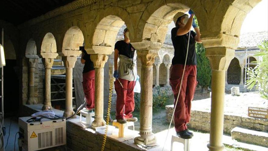Concluye la restauración del claustro de la catedral de Roda