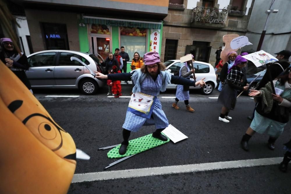 El Enterro do Berete congrega a miles de personas en Chapela