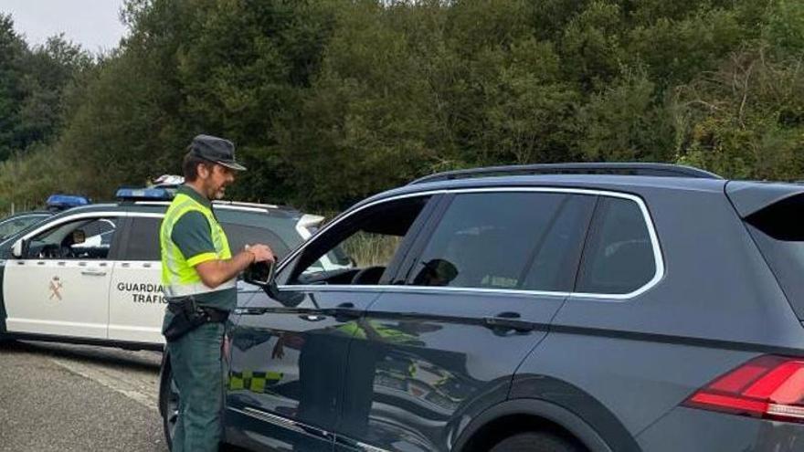 El vehículo interceptado se dirigía a la costa gallega