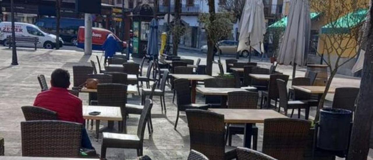 Una terraza en la plaza del Ayuntamiento. | M. Villoria