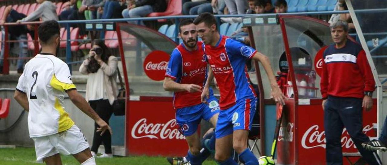 El unionista Cristian, en una acción de ataque en O Couto. // Jesús Regal