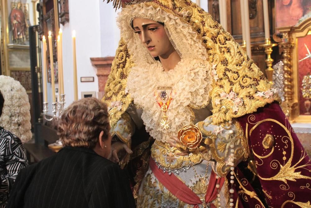 Besapié magno organizado por las cofradías de Málaga.