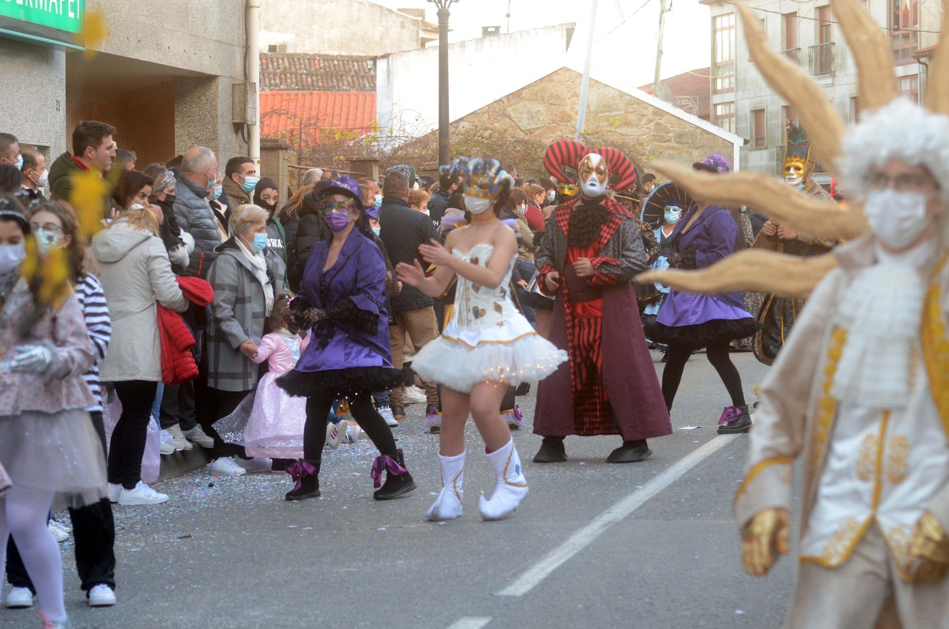 Desfile del Momo en Vilanova para despedir el Entroido 2022.