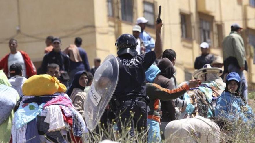 Dos mujeres mueren en una aglomeración en la frontera de Ceuta