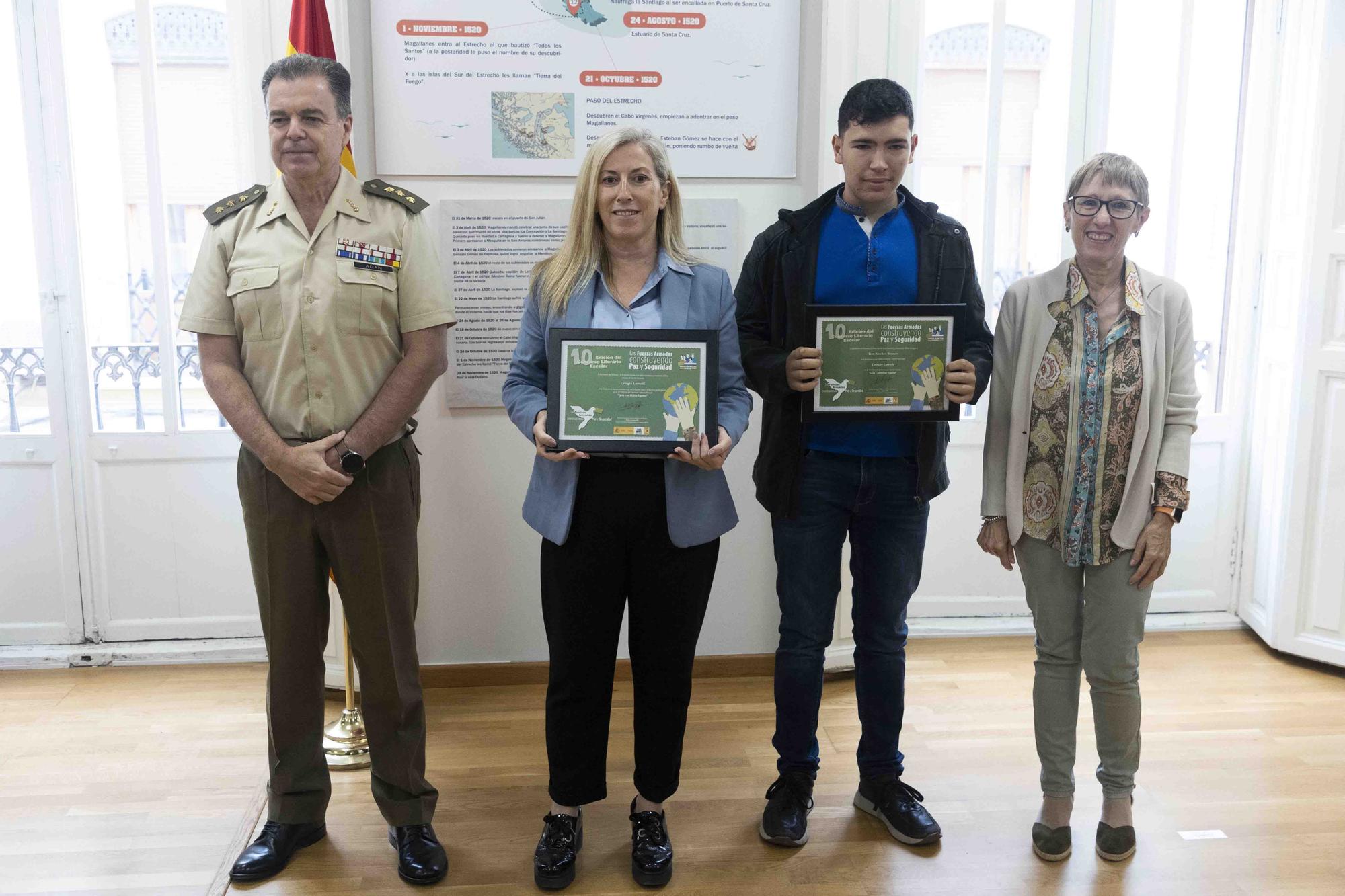 Premios Concurso Literario de Defensa