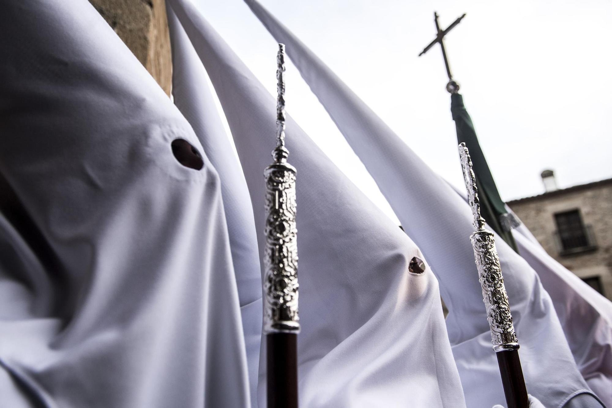 FOTOGALERÍA | El Santo Entierro en Cáceres