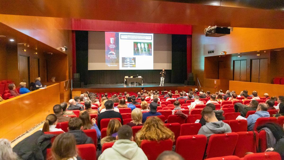 Curso CRE dirigido a mayores de edad en Paterna.