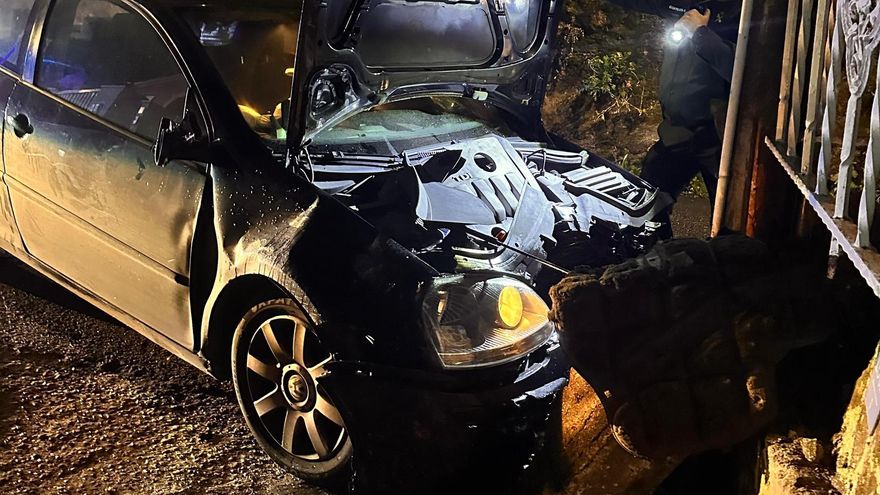Herido grave al estrellar su coche cuando huía de la policía bajo los efectos del alcohol