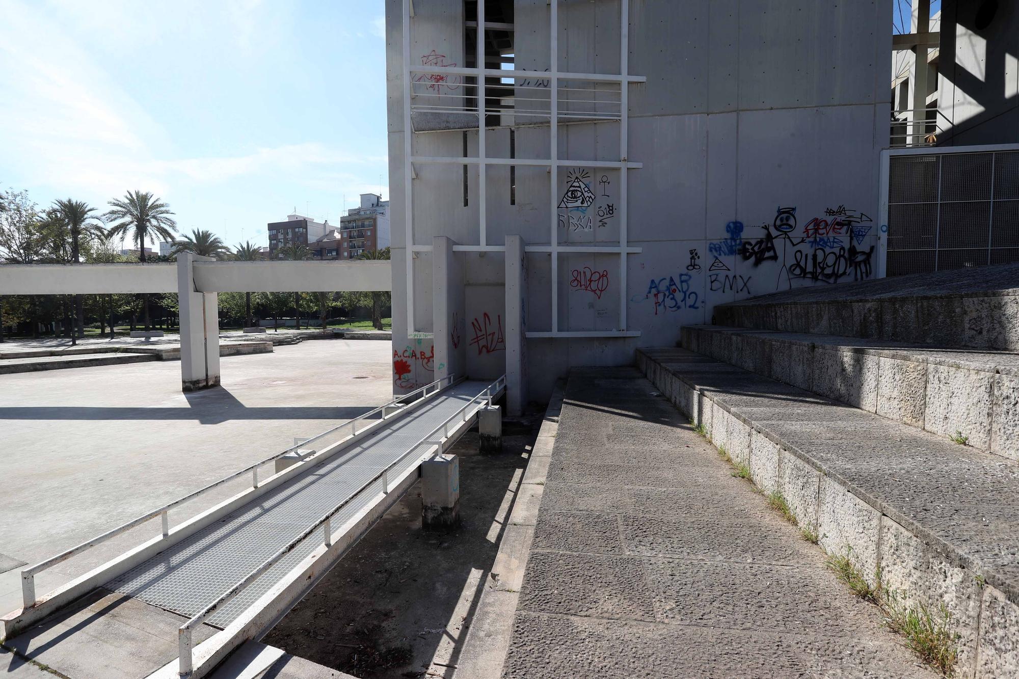 La Casa del Agua del jardín del Turia, en estado de abandono