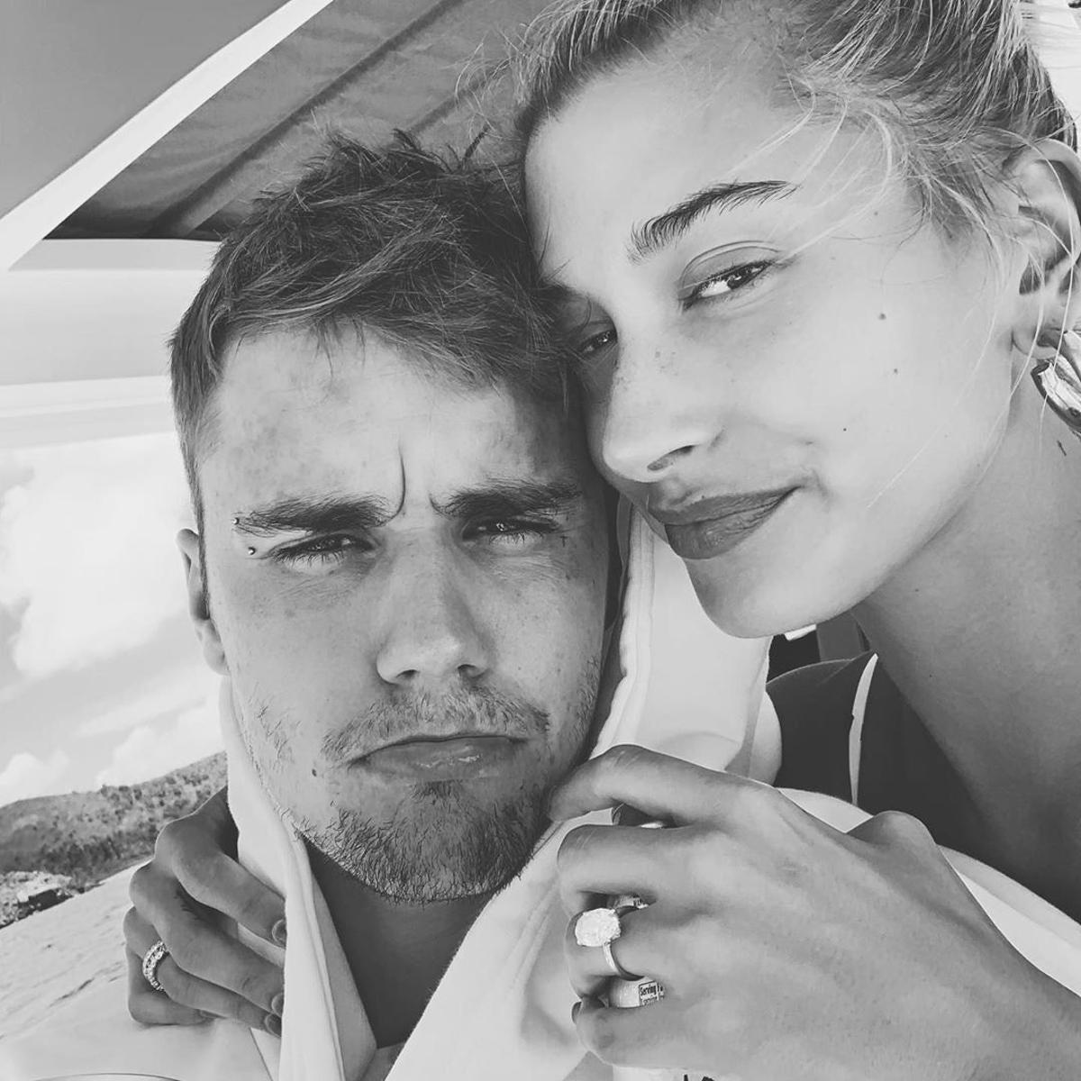Publicación de Hailey Bieber in Instagram con su marido, Justin Bieber de vacaciones
