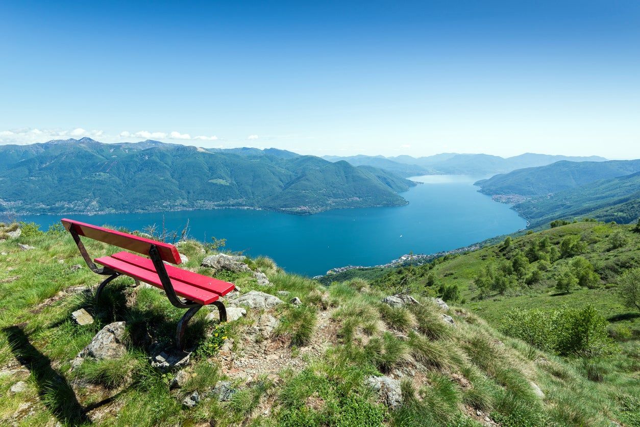 Al lago Maggiore, en Suiza e Italia