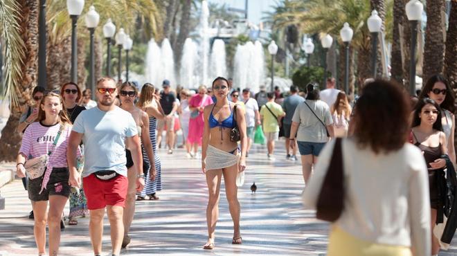 Verano adelantado en Alicante en pleno mes de abril