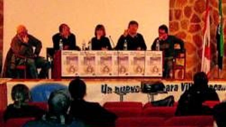 Villafranca debate los problemas del periodismo actual