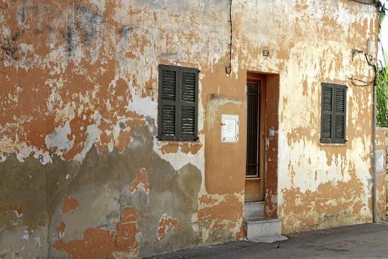 In Lloseta treffen unterschiedliche Kulturen und Baustile aufeinander. Ein Rundgang durch das Dorf in denen sich die Spuren der Vergangenheit bis zur Gegenwart wieder spiegeln.