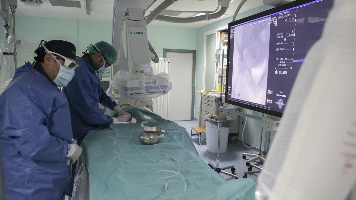 Una intervención de ictus en el Hospital General de Alicante
