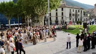 Ripoll ret homenatge a les víctimes del 17-A nou anys després: "Fins que no se sàpiga la veritat no hi haurà final"