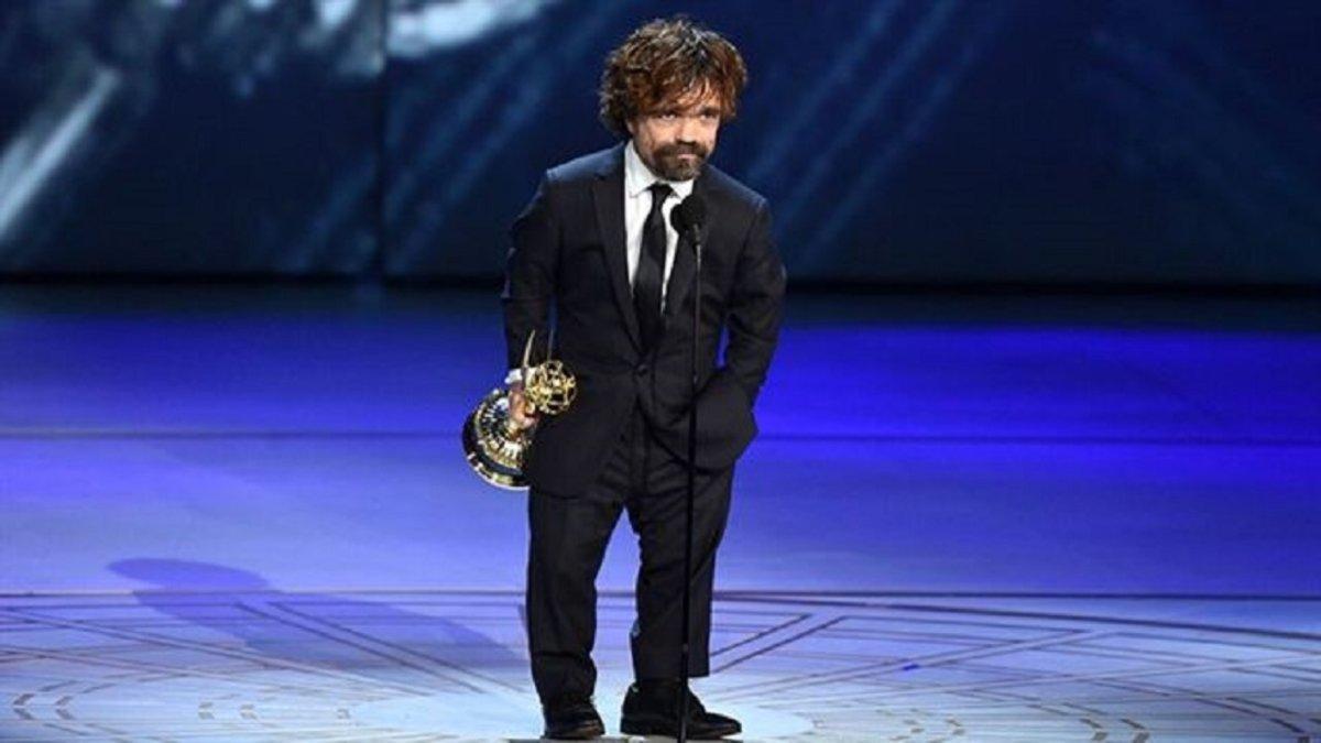 Peter Dinklage arrasa en los Emmys de este 2019