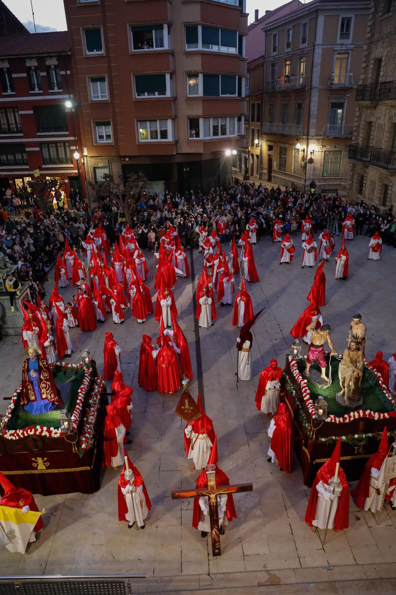 Jubiloso reencuentro con San Pedro en Avilés