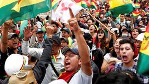 zentauroepp50830528 people shout slogans during a protest against bolivia s pres191110121200