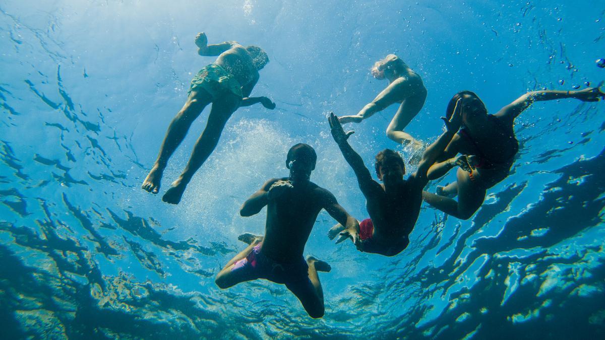 Barca Samba está comprometida con el turismo responsable y el cuidado del medio ambiente.