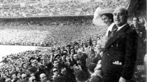 rjulve31905516 francisco franco en el palco del santiago bernabeu180413174837