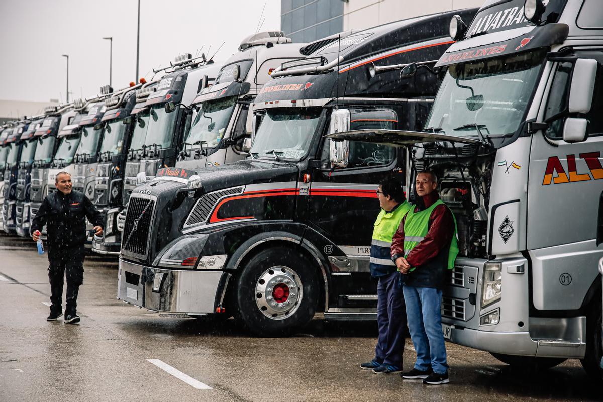 Transportistes autònoms mantenen l’amenaça de noves aturades després de la seva reunió amb el Govern