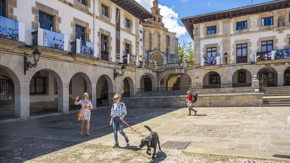 Gernika es una parada imperdible en un viaje a Bizkaia. ¡Te lo contamos!