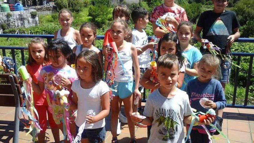 Taller de Perto con los pequeños del lugar de Vilariño