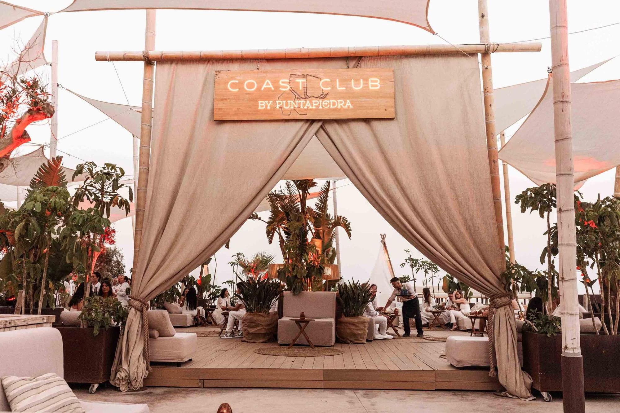 Puntapiedra reabre sus puertas con la fiesta que marca el inicio del verano 2025 en Alicante