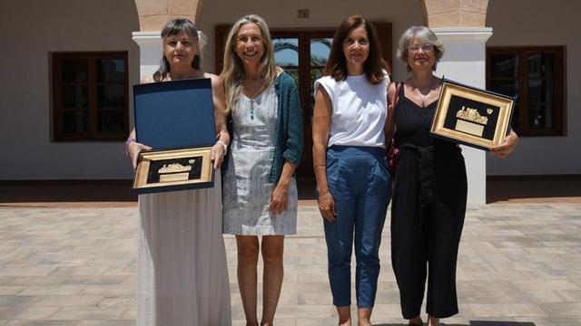 Dos profesoras de Santa Eulària se despiden de las aulas por jubilación | AYUNTAMIENTO DE SANTA EULÀRIA