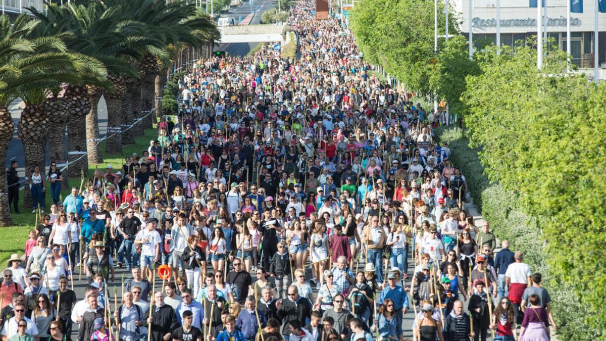 Una imagen de la multitudinaria romería a la Santa Faz.