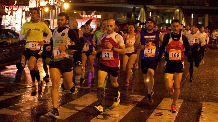 Participantes en una edición nocturna de &quot;Les Cebolles&quot;.