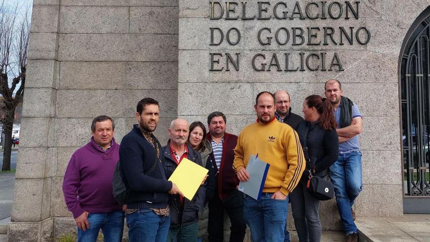 Ganaderos de Galicia, Asturias y el norte luso exponen su crisis a la Delegación del Gobierno