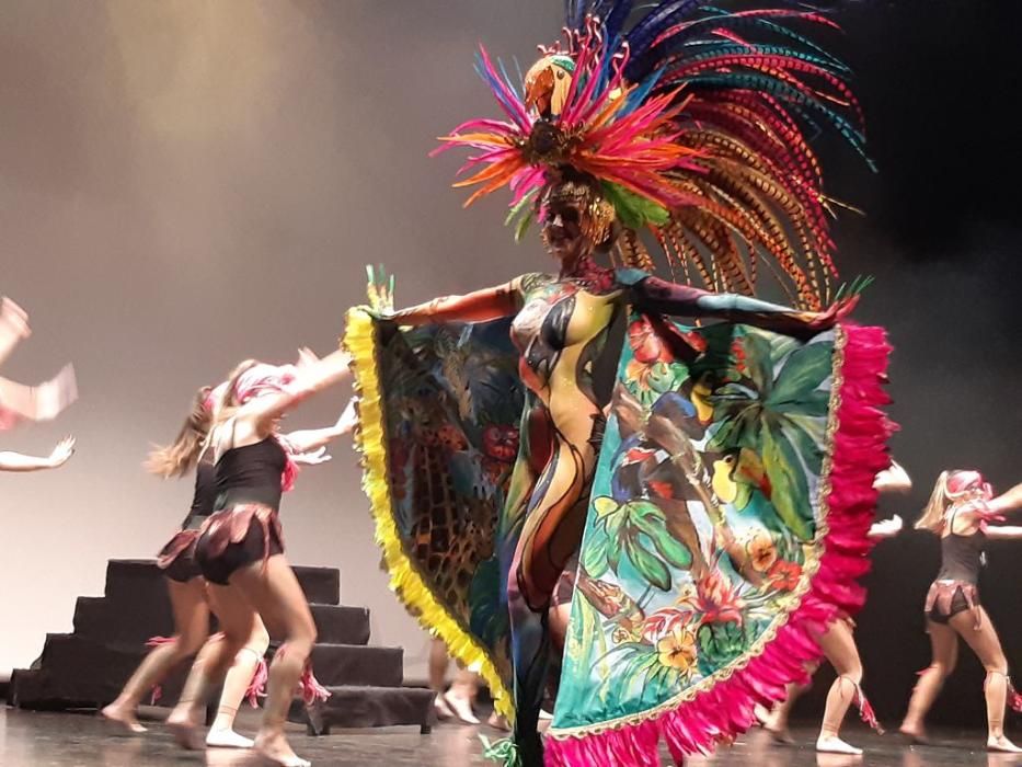 Concurso nacional de trajes de papel y maquillaje corporal del Carnaval de Águilas